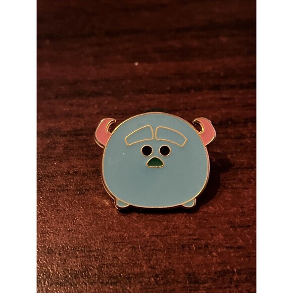 Disney Sulley Tsum Tsum Trading Pin - Picture 1 of 4